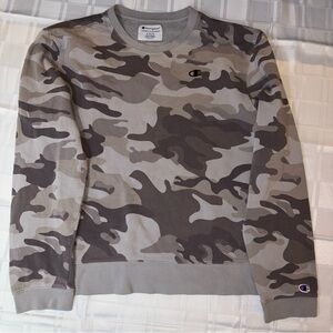 Champion Crewneck Camouflage Sweater 🩶 Size Men’s XL